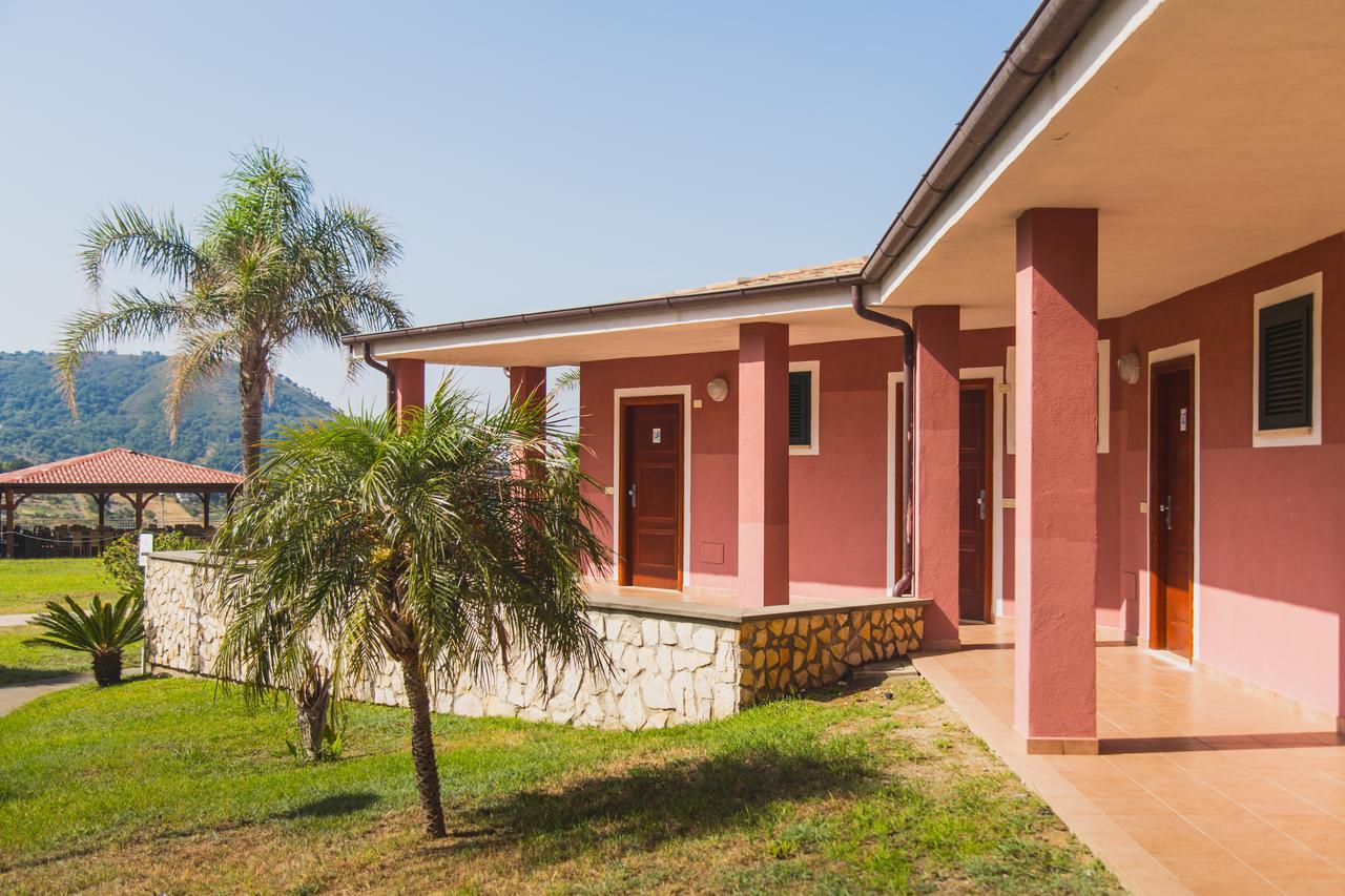 סן ניקולה ארצ'לה Nelema Village Resort מראה חיצוני תמונה