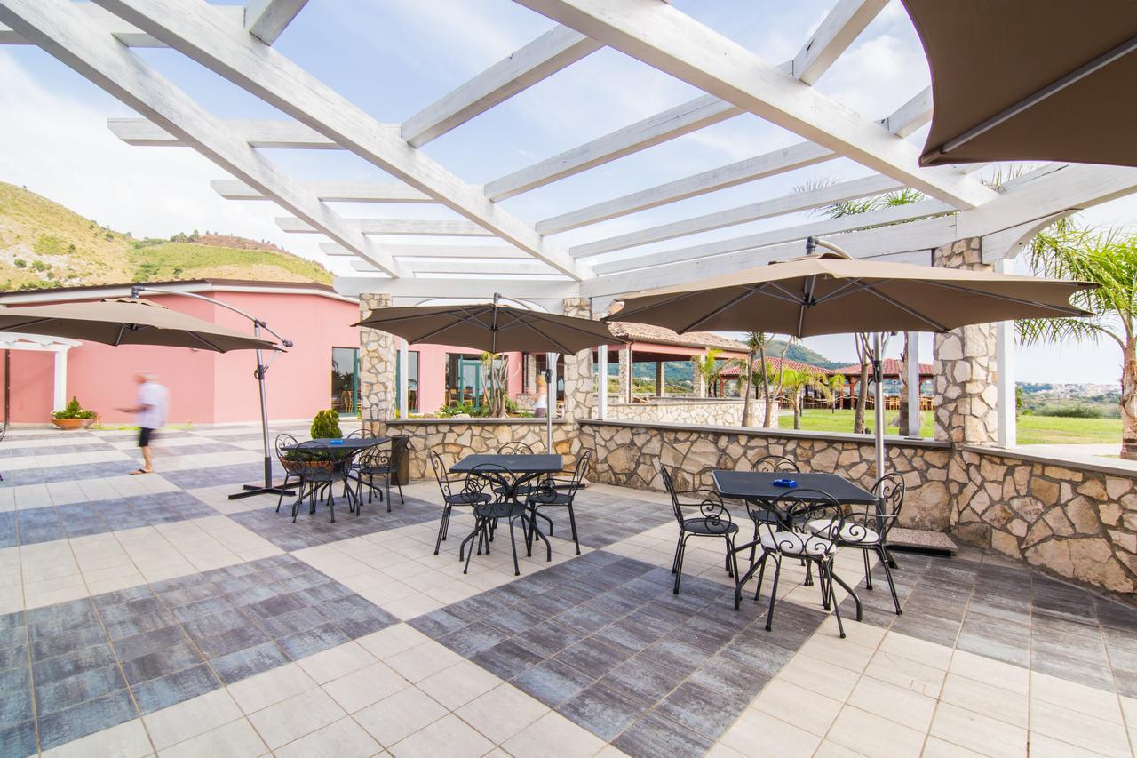 סן ניקולה ארצ'לה Nelema Village Resort מראה חיצוני תמונה